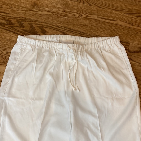 Soft Surroundings 100% silk cream pull on draw string straight leg pant - Picture 3 of 8